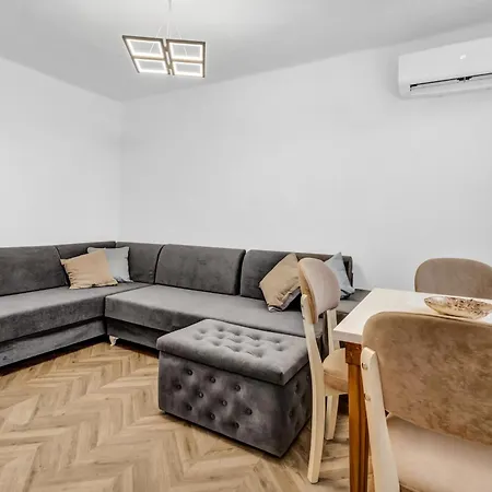 Sam's Apartment Berat