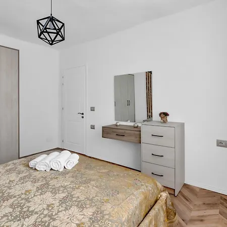 Sam'S Apartment * Berat