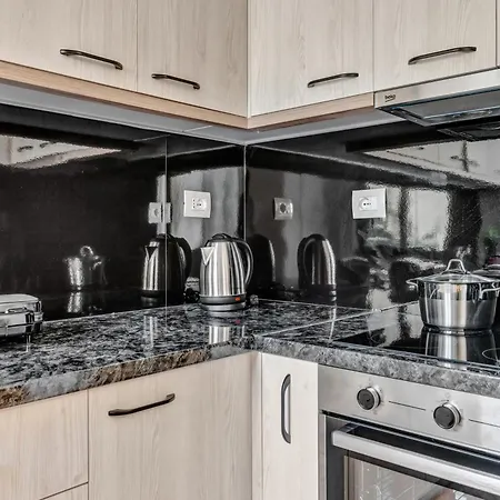 Sam'S Apartment